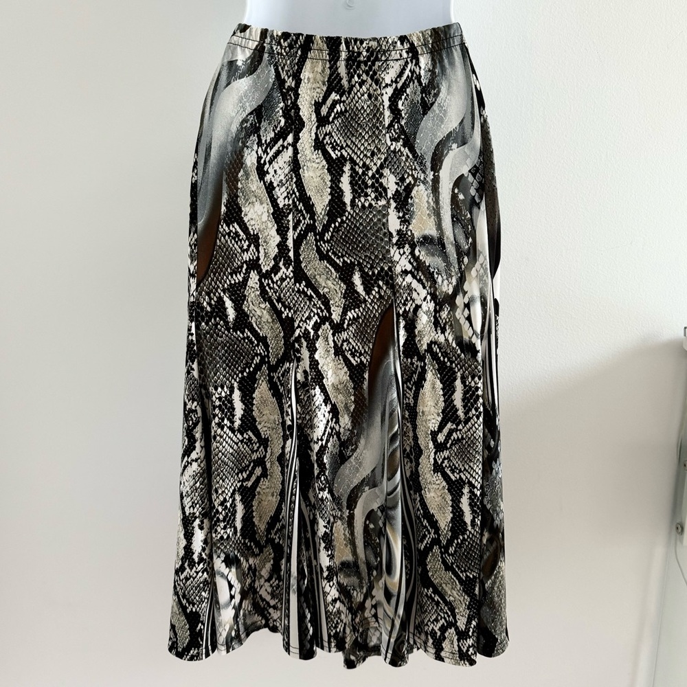 NWOT Marallis Snake Skin A Line Ruffle Midi Skirt Plus Size
